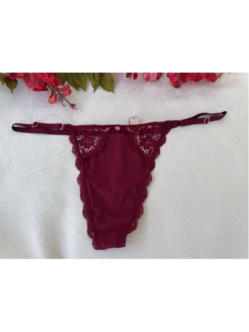 VICTORIA'S SECRET XL BURGUNDY SILKY LACE V STRING ADJ SIDE THONG PANTIES NWT